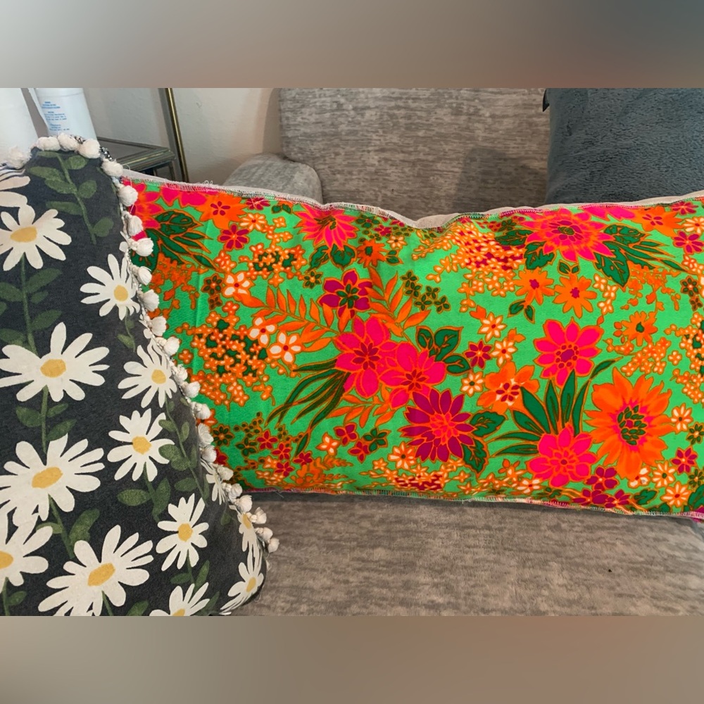Custom throw pillow set